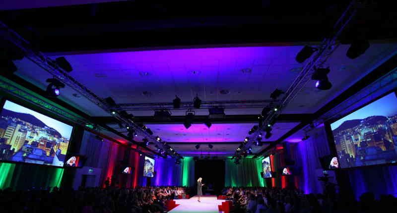 Epsom Downs 46596559512 O