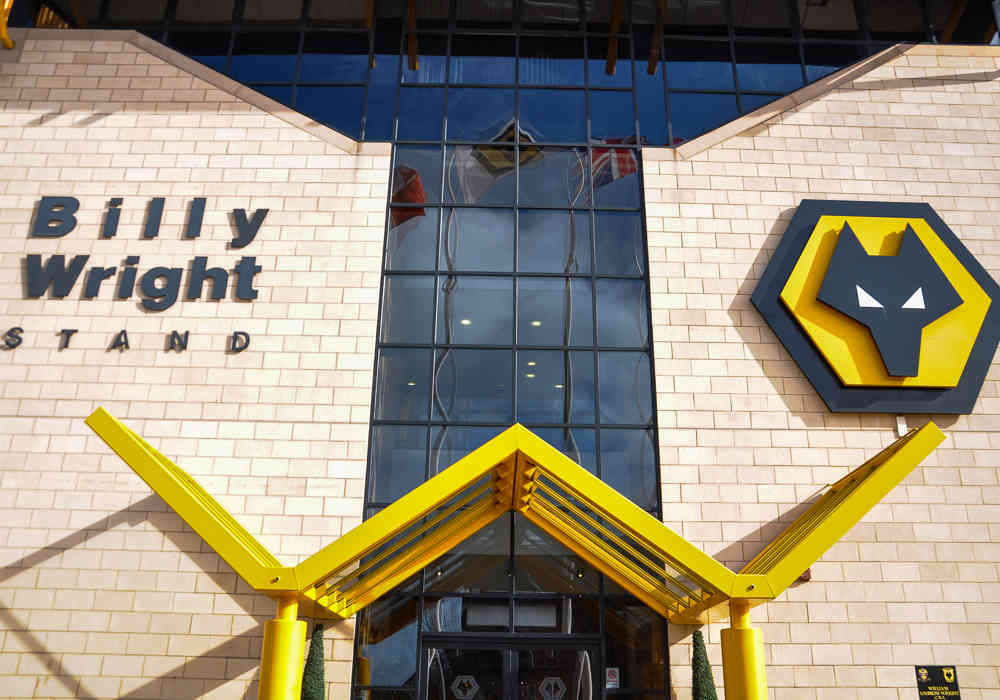 Billy Wright Stand 48705599083 O