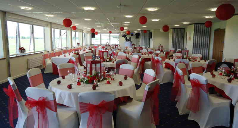 Weddings Huntingdon Racecourse 46608343902 O