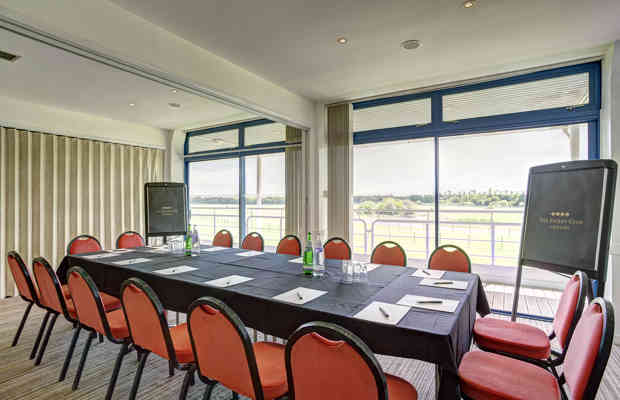 Nottingham Paddock Boxes 32005482647 O