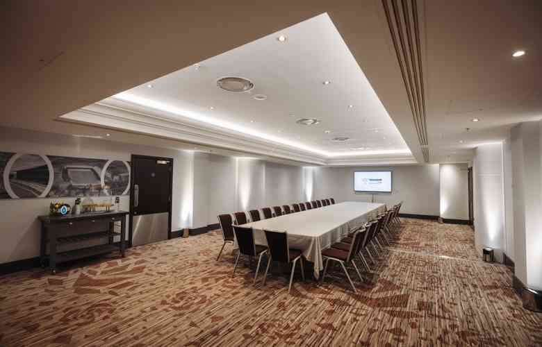 Brunel 1 4 Boardroom