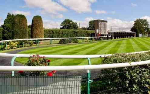 Hun Gallery Parade Ring