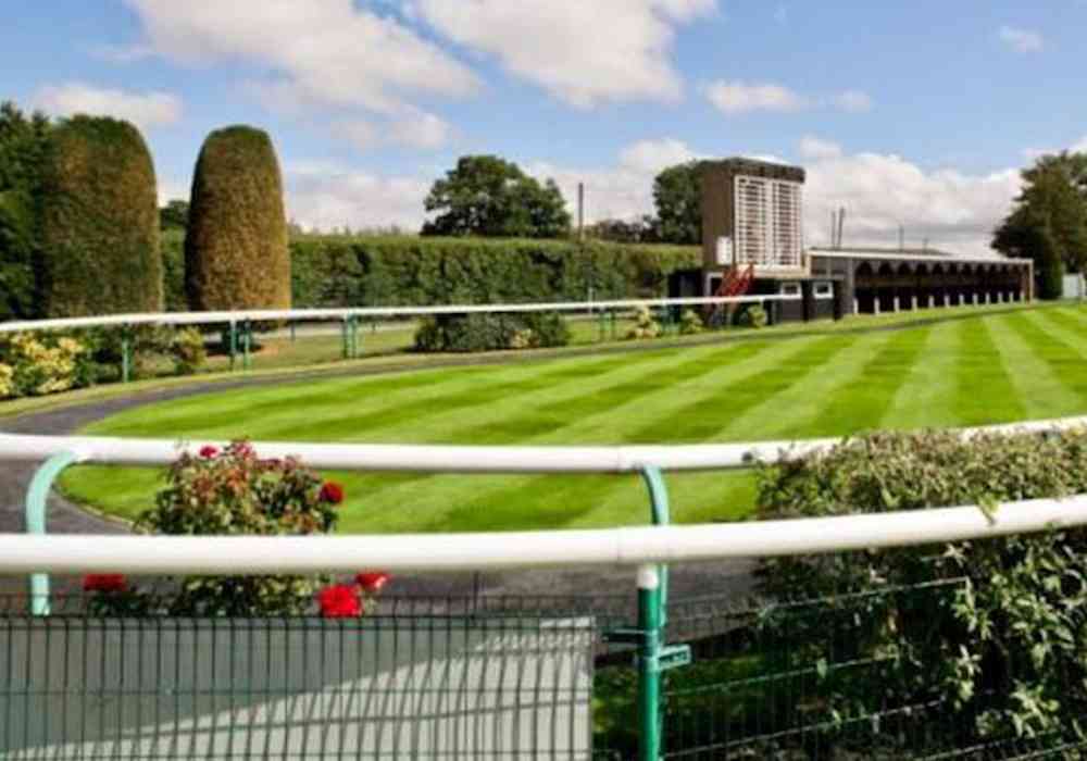 Hun Gallery Parade Ring