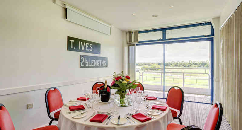 Nottingham Hospitality Suite 32005482907 O