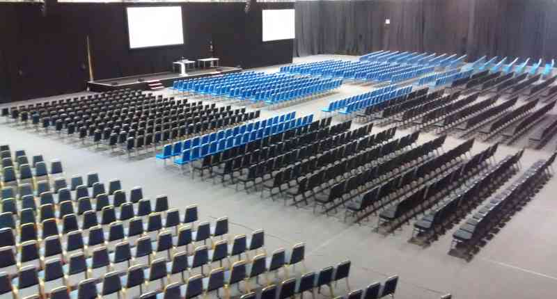 Arena Draped Theatre Style 39905616153 O