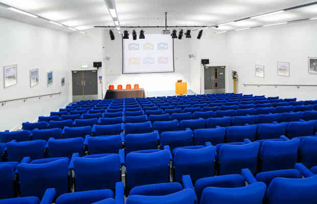 Marshall Auditorium Iwm Duxford 46145439364 O
