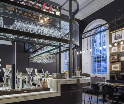 Pennethornes Bar 32996291278 O