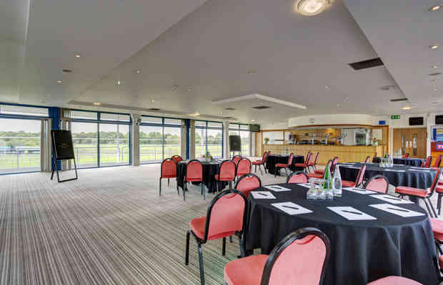 Nottingham Centenary Suite 33070840498 O