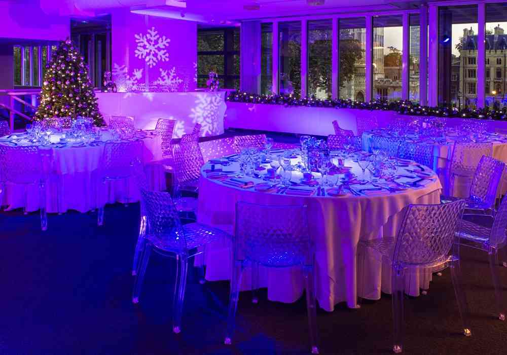 Qeii Centre 02 Caxton Lounge Christmas