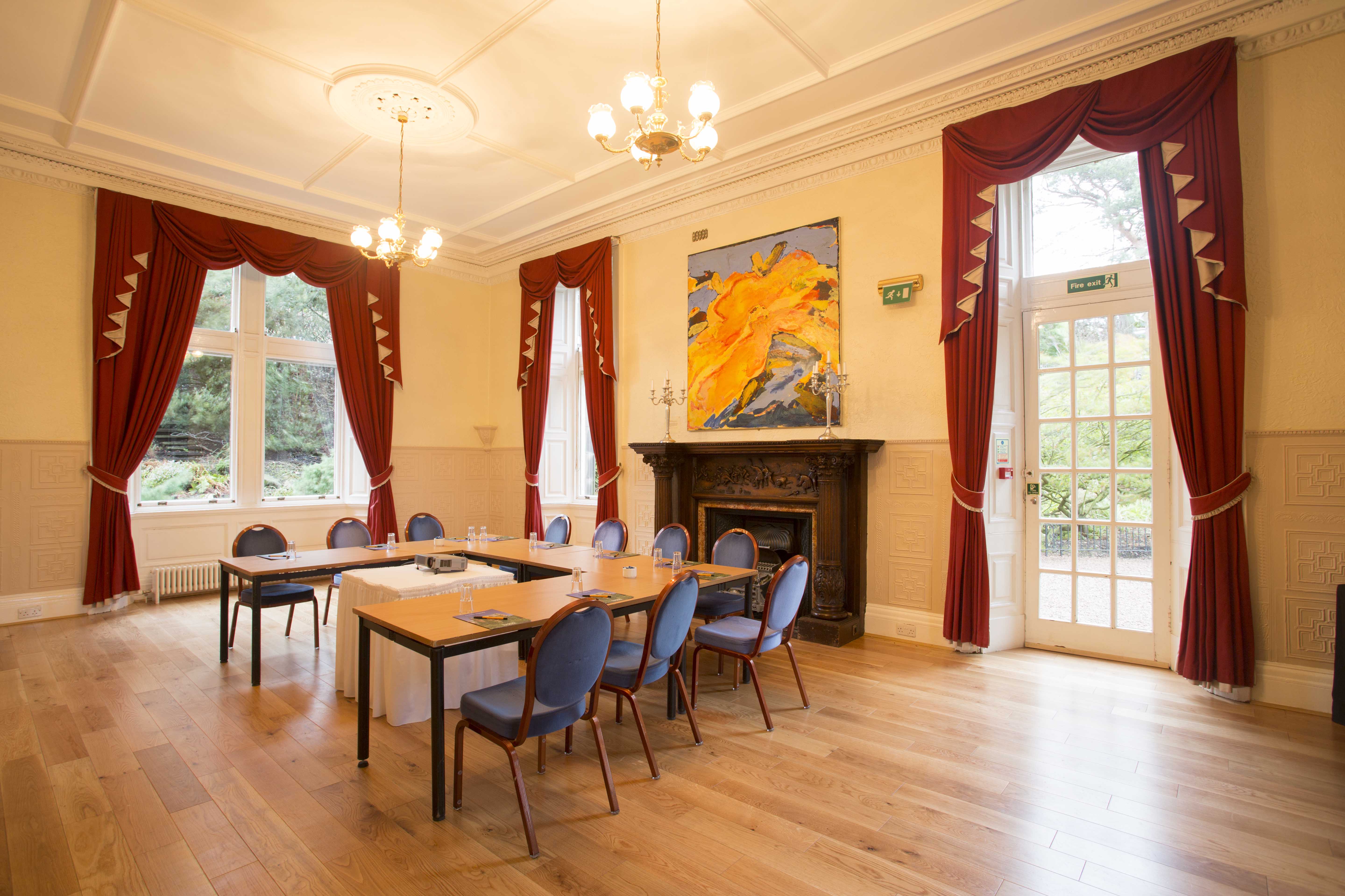 Edinburgh Zoo Mansion House 46788283812 O