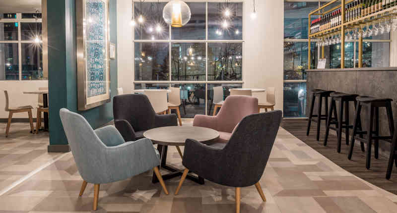 Empire Lounge DSC 4435