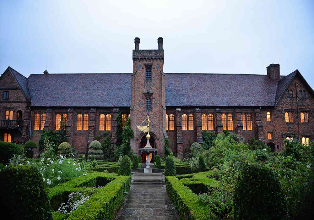 Hatfield House Exterior 31929089857 O