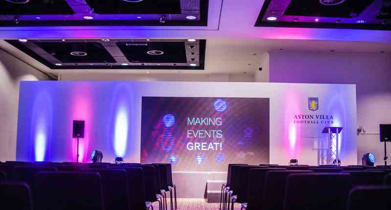 Devey Suite Villa Park 31895254457 O