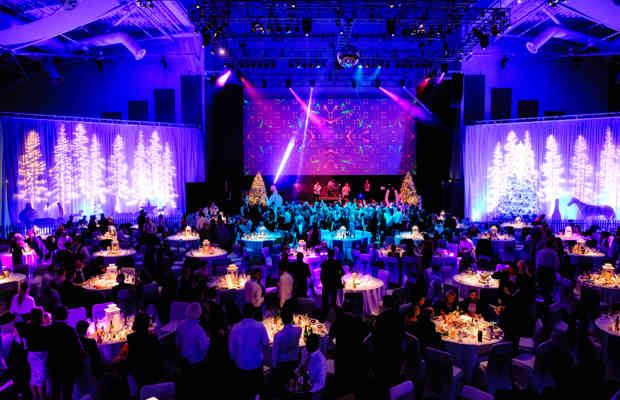 White Christmas Cheltenham 31706820327 O