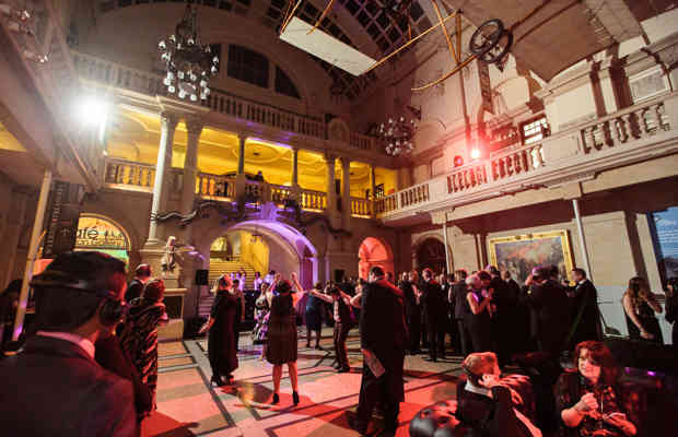 Silent Disco In Wills Hall Bmag 45924969405 O