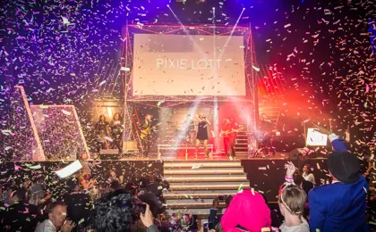 Viawards 27March 042 46906465661 O