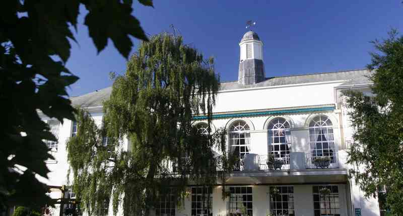 Bristol Zoo Gardens Exterior 31898268597 O