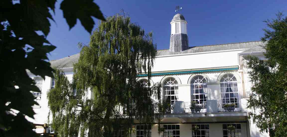 Bristol Zoo Gardens Exterior 31898268597 O