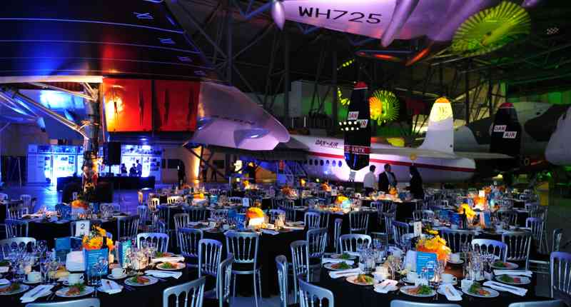 Dinner Cabaret Airspace Exhibition 46870228111 O