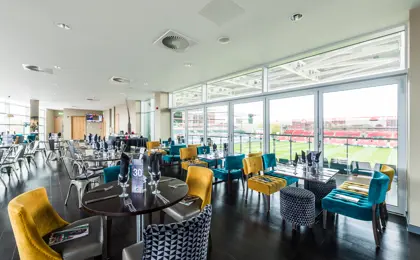 Clubhouse 3 48322319317 O