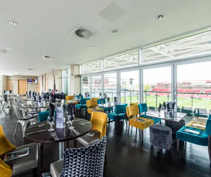 Clubhouse 3 48322319317 O