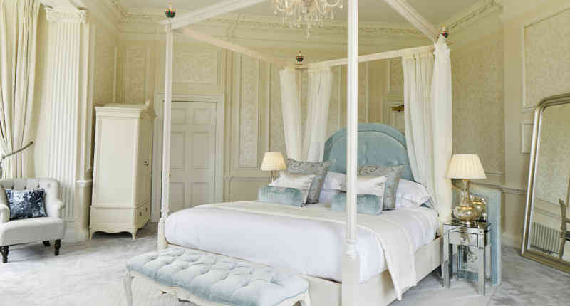 Bridal Bedroom 2 Hedsor House 46808566682 O