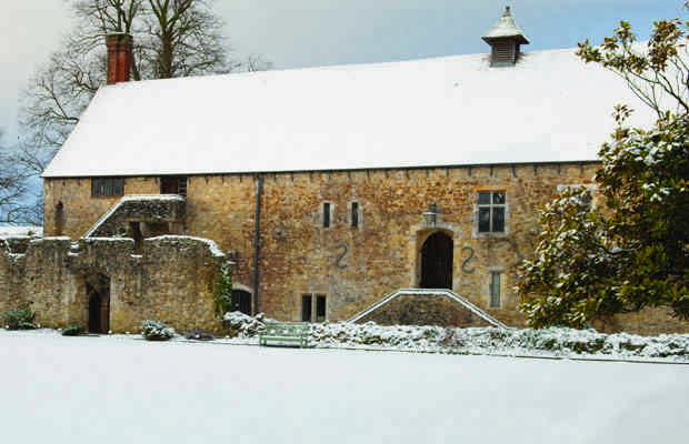 Beaulieu Abbey Snow 39872431483 O