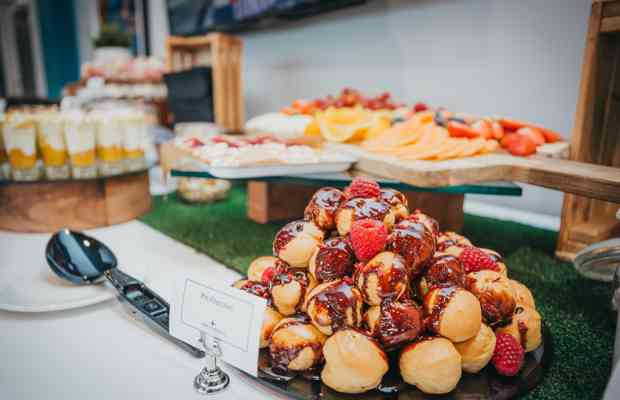 Buffet 4 Cardiff City 48628543368 O