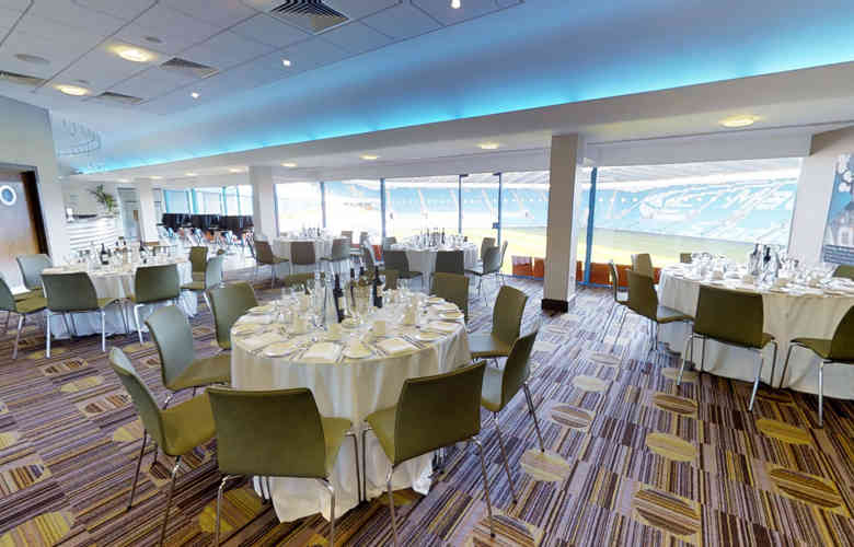 Premier Reception 48322419802 O