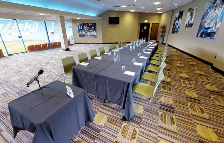 Premier Boardroom 48322419907 O