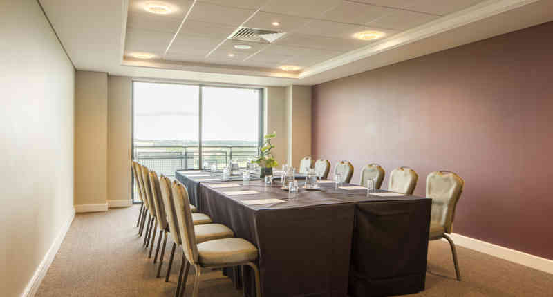 Small Meeting New Box 45923466434 O