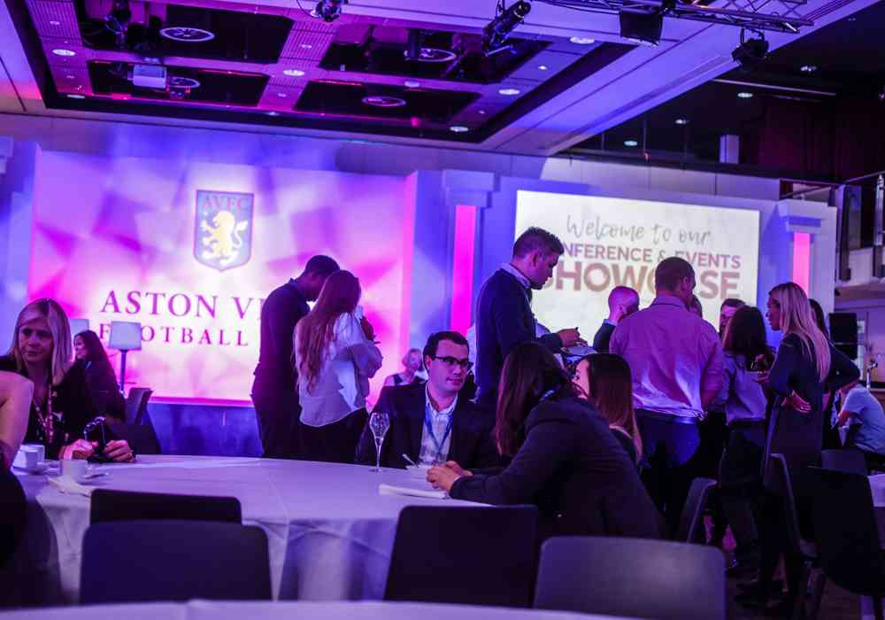 Hunter Suite Villa Park 31895254137 O